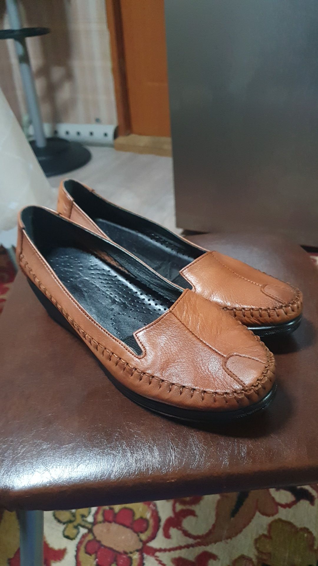 Продам женскую  кожаную турецкую обувь