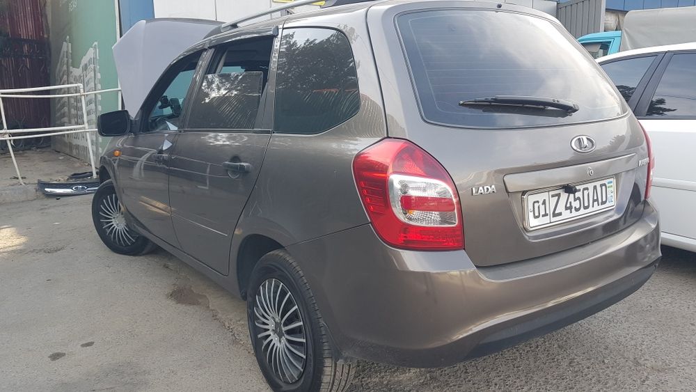 Продаю Лада калина 2