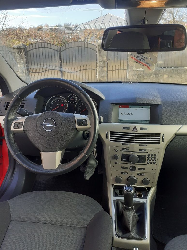 Opel Astra GTC 2007