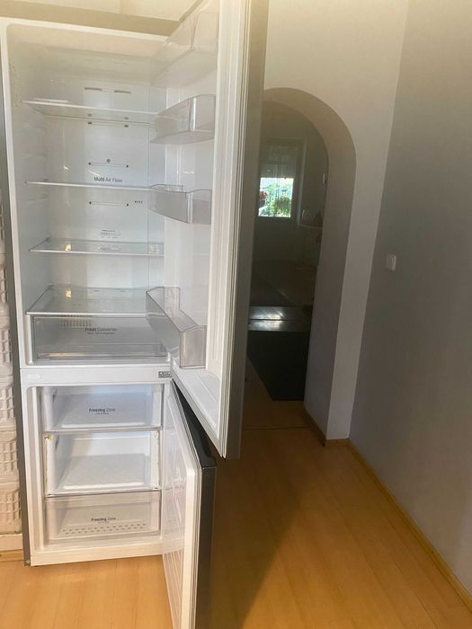 Combina frigorifica LG , A + + + , 343 l