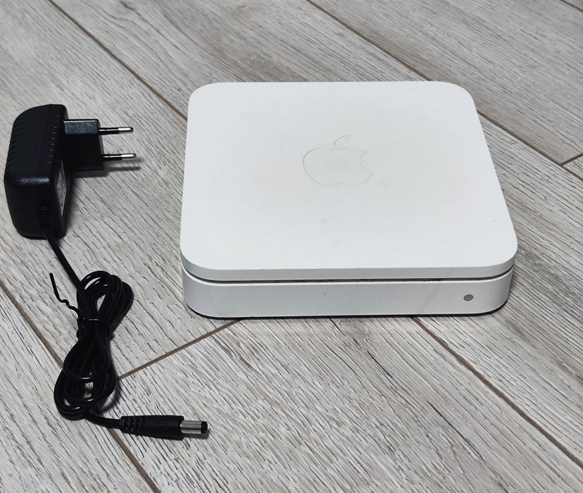 Router Apple AirPort Extreme A1301 - Wi-Fi rapid si stabil