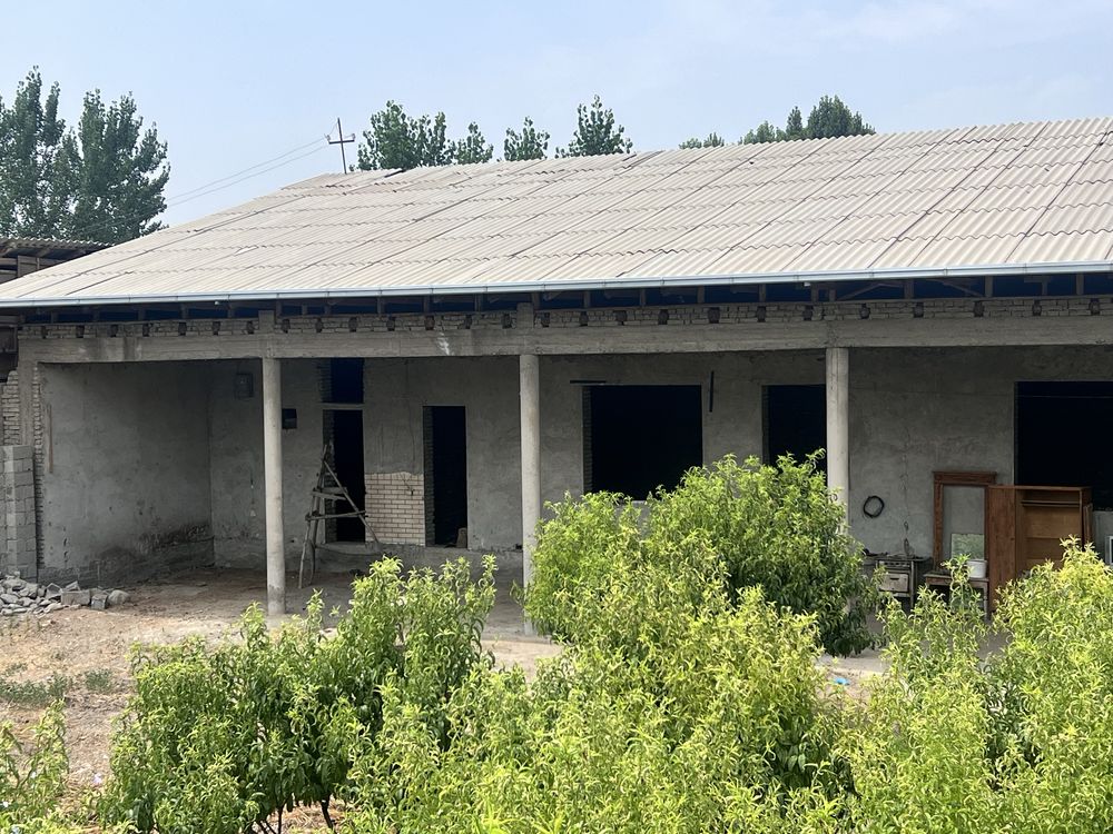 Uy Sotiladi 9 sotixdan oshiq 10 sotixga yaqin
