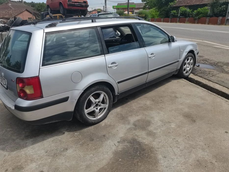 Dezmembrez Passat b5 5.5