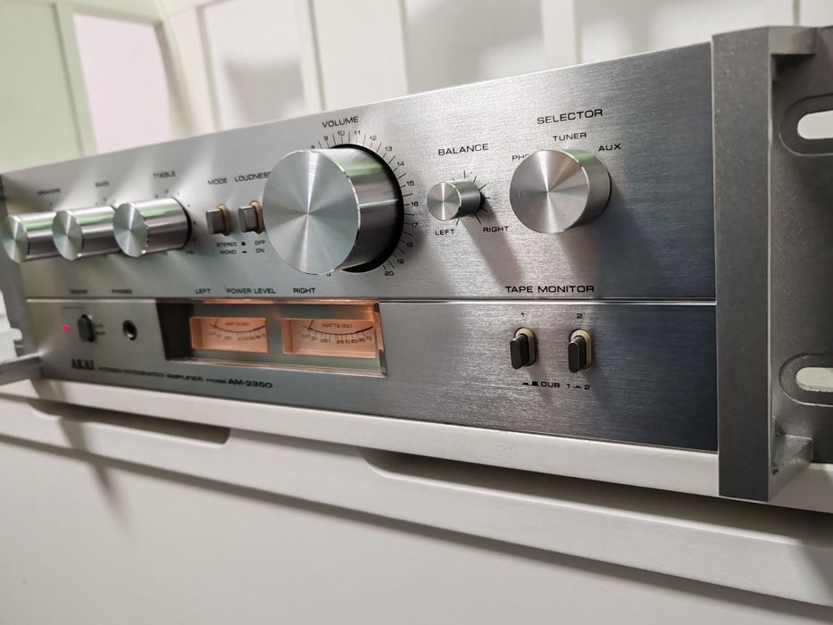 AKAI am 2350, vumetre ace, Germania