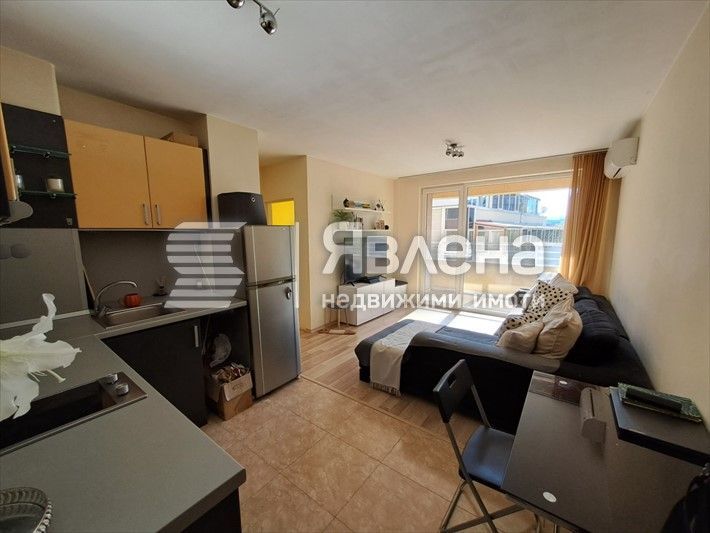 Продава се Двустаен апартамент в София, Младост 4 - 66 кв.м за 2122 €/кв.м - Снимка #2