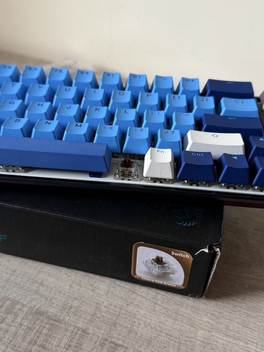 Механична Клавиатура Ducky Mecha SF Ocean Radiant 65% Cherry Brown