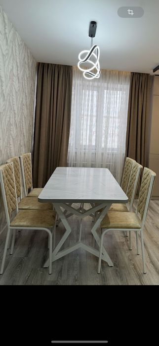 Стол со стульями