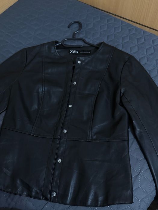 Дамско късо черно кожено яке ZARA