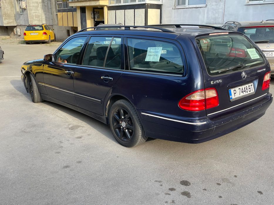 Mercedes-Benz E 200