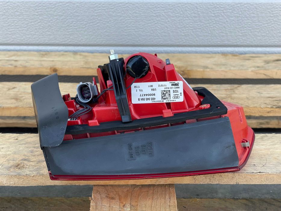 Десен вътрешен стоп AUDI A6 4G седан 4G5945094B