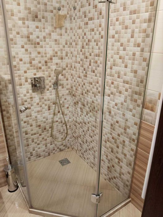 Продава се Двустаен апартамент в Варна, Възраждане 1 - 90 кв.м за 2267 €/кв.м - Снимка #11