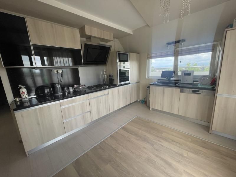 Тристаен апартамент в ж.к. Бояна.