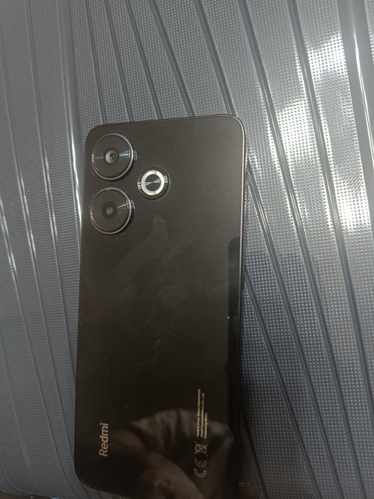 Xiaomi Redmi 13.