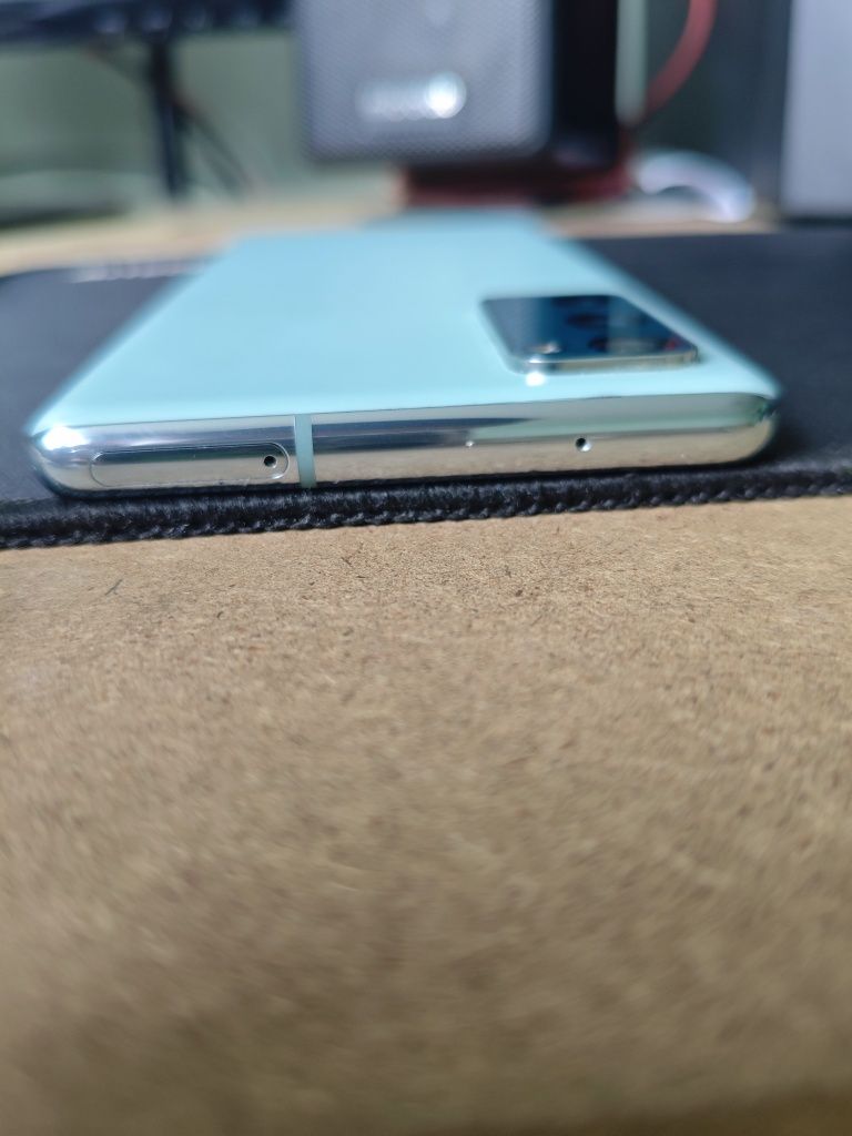 Samsung galaxy S20FE 4g