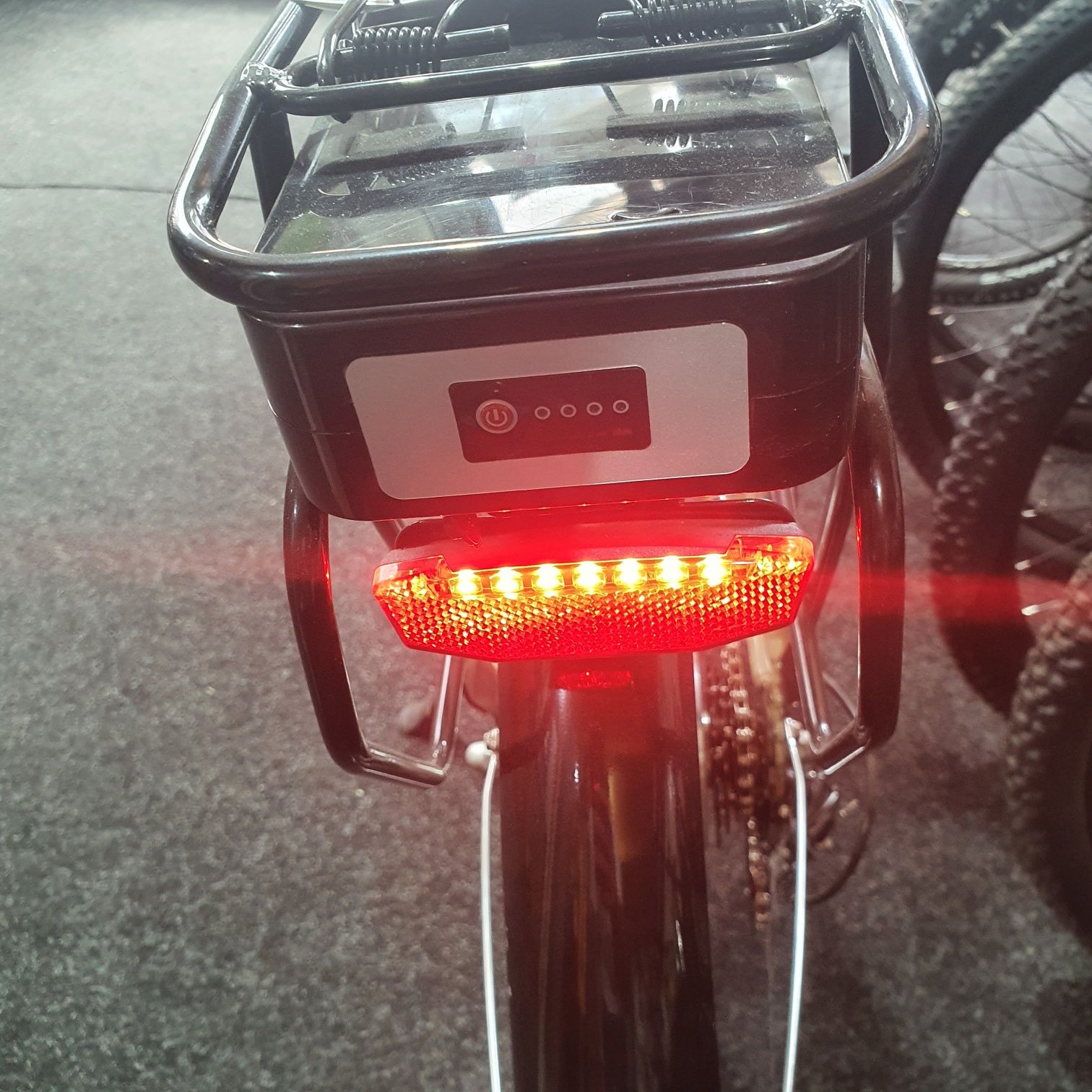 Bicicleta electrica cu garantie