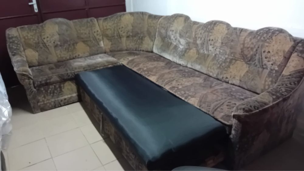 Coltar extensibil cu lada