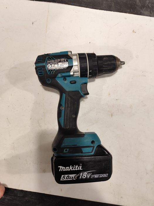 Безчетков удърен акумулаторен винтоверт Макита Makita DHP484 + 5Ah