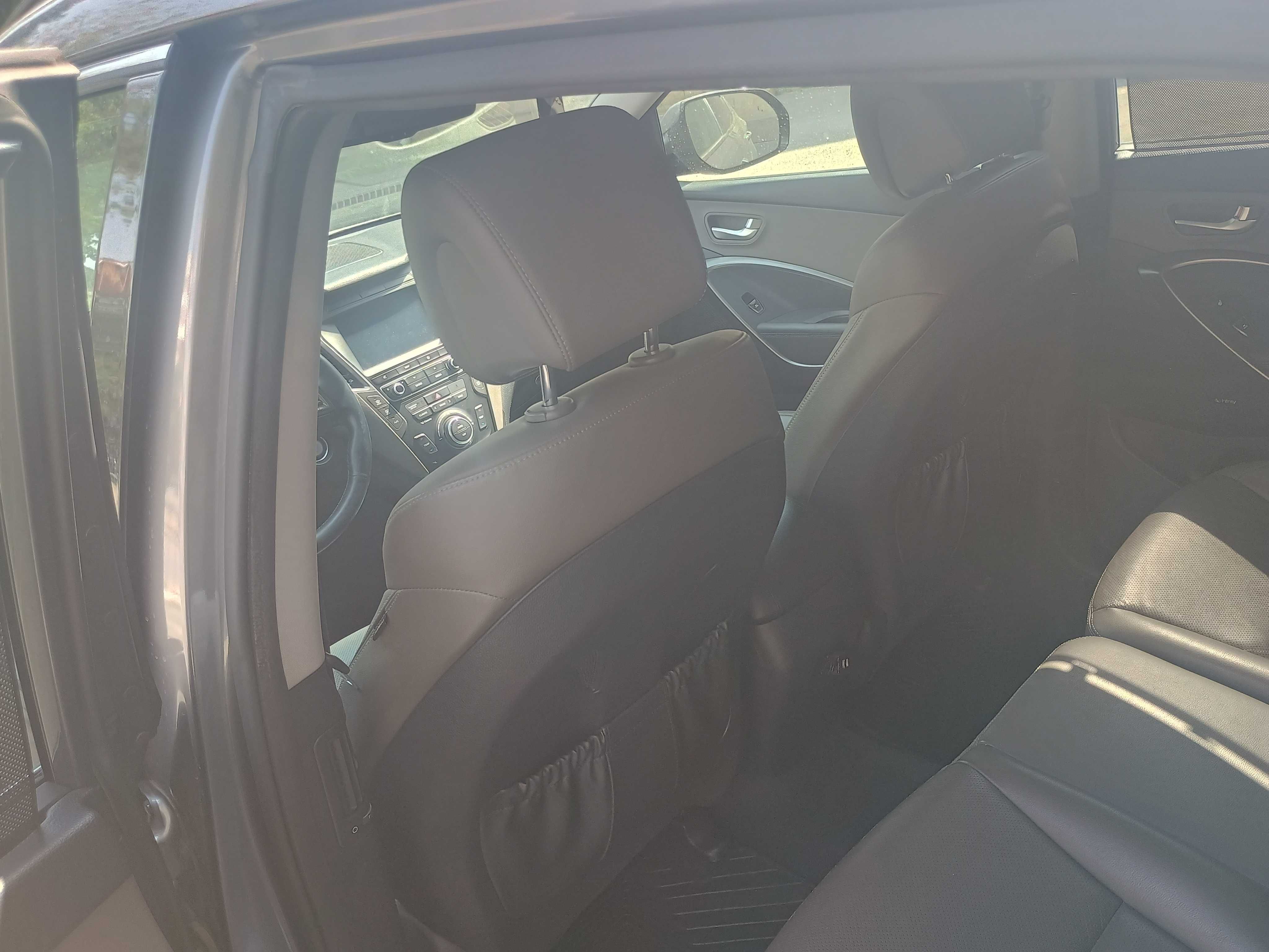 Продава се лек автомобил Hyundai Santa Fe, 2016 г.