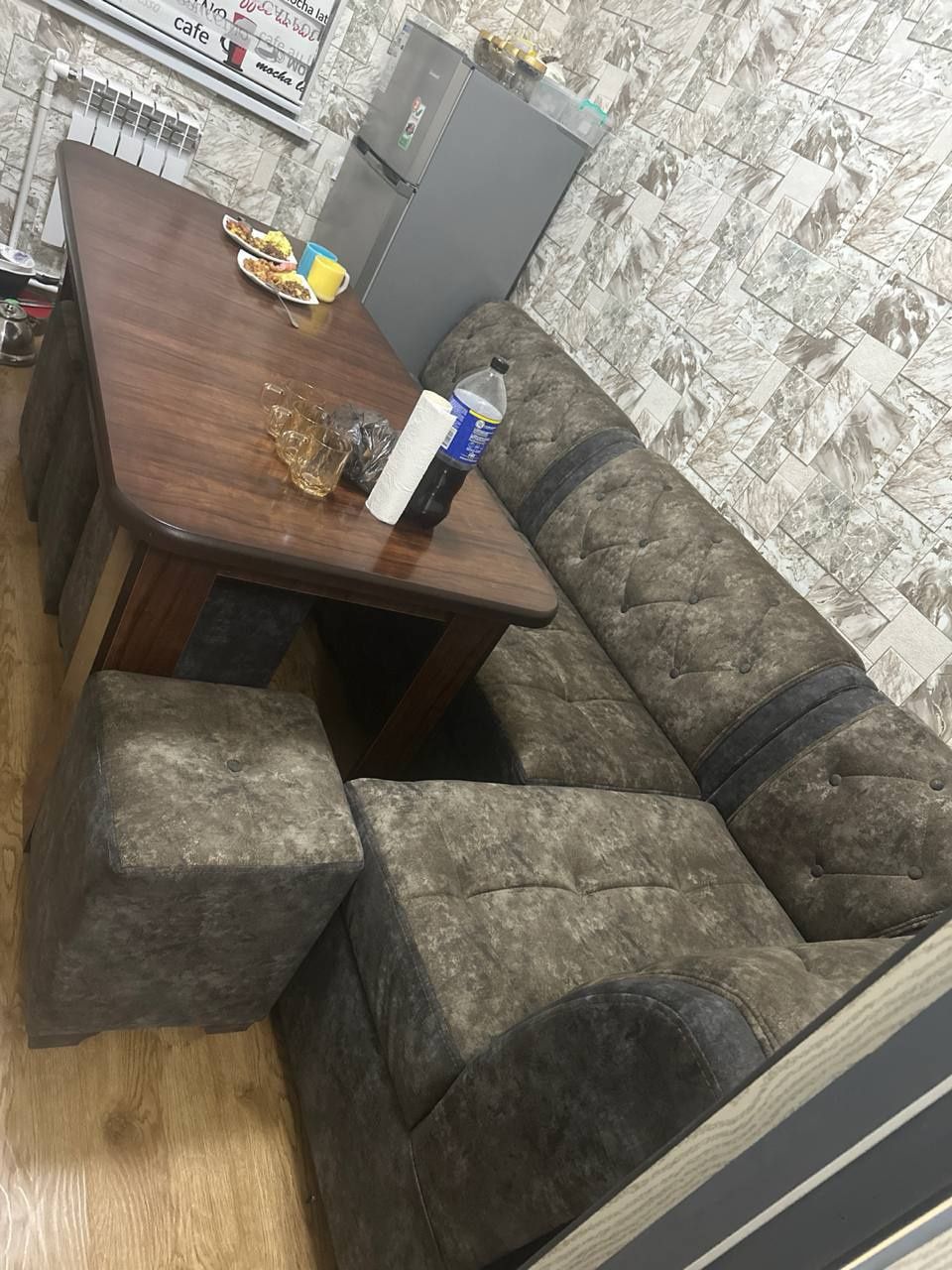 3 xonaliy dom sotiladi