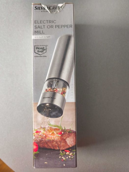 Електрическа мелничка за сол и черен пипер