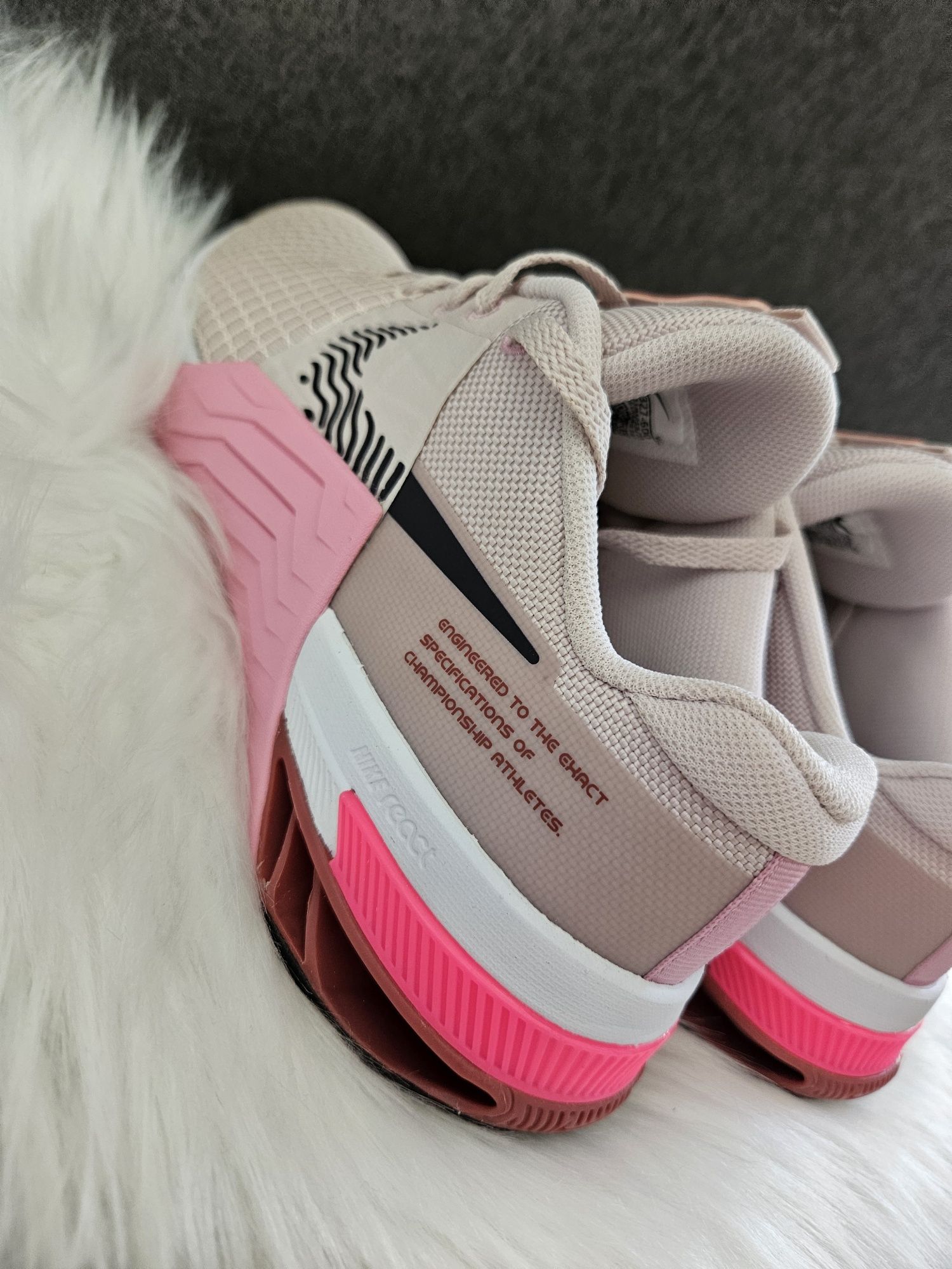 Нови маратонки Nike 38р-р