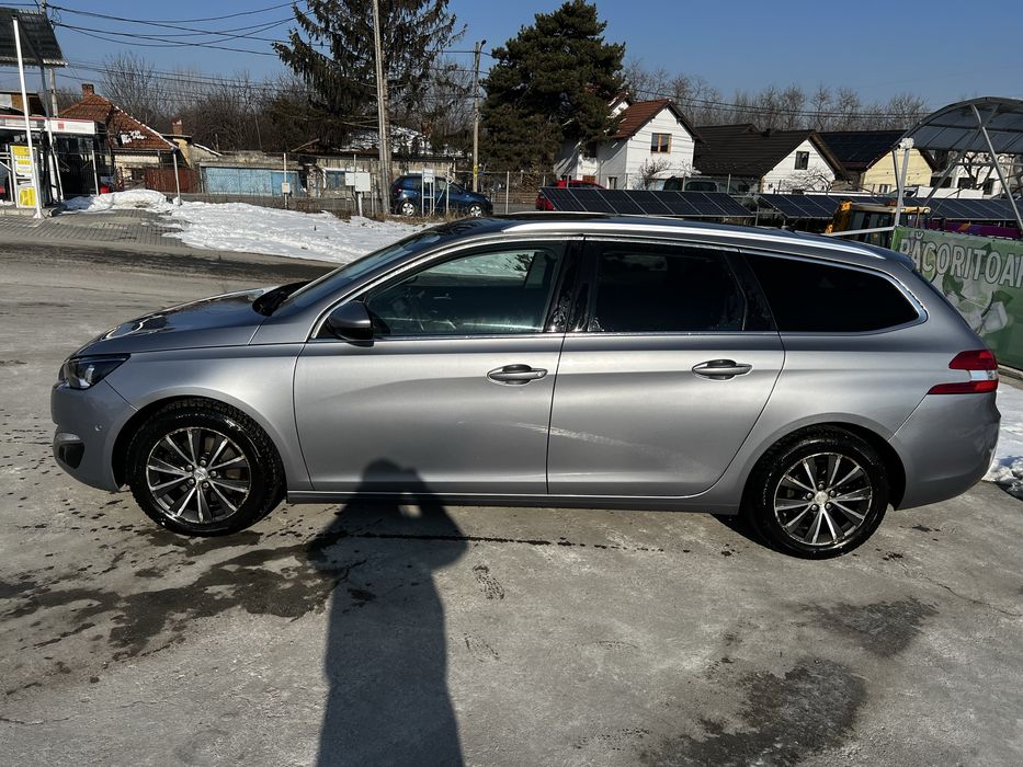 Inchiriez Peugeot 308 - Uber/Bolt/Ridesharing