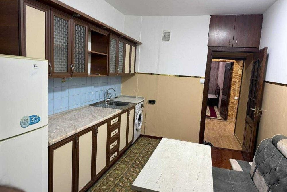 Tinchlik metroda qizlarga kvartira