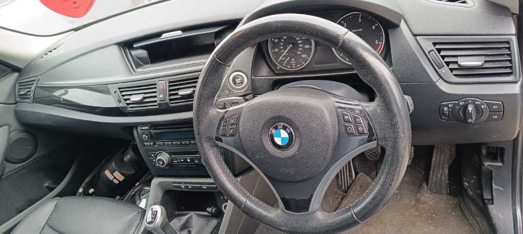 Dezmembrez BMW X1  2.0 D 2010