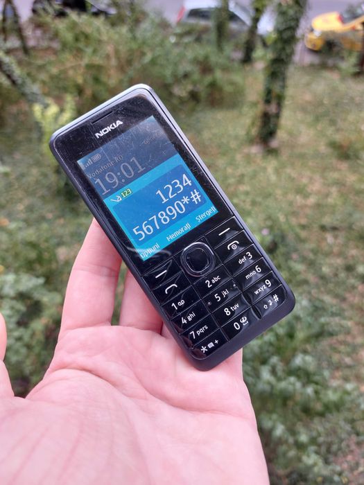 Nokia 301 negru original necodat meniu romana putine vb ore pe el
