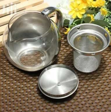 Стъклен чайник със стоманена платфорна и цедка 1.1L