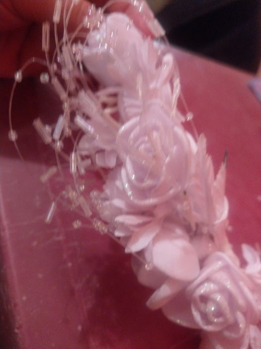 Перчатки и цветок свадебные