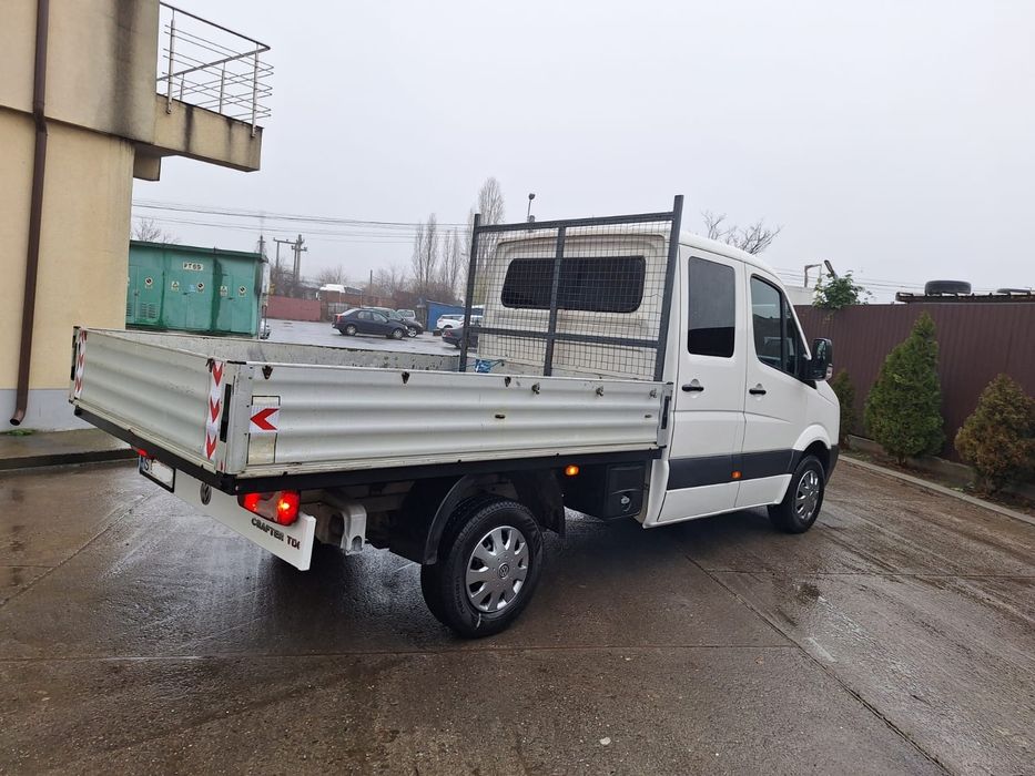 Volkswagen CRAFTER  6 Loc + Ladă > 2.5 TDI > 2008>