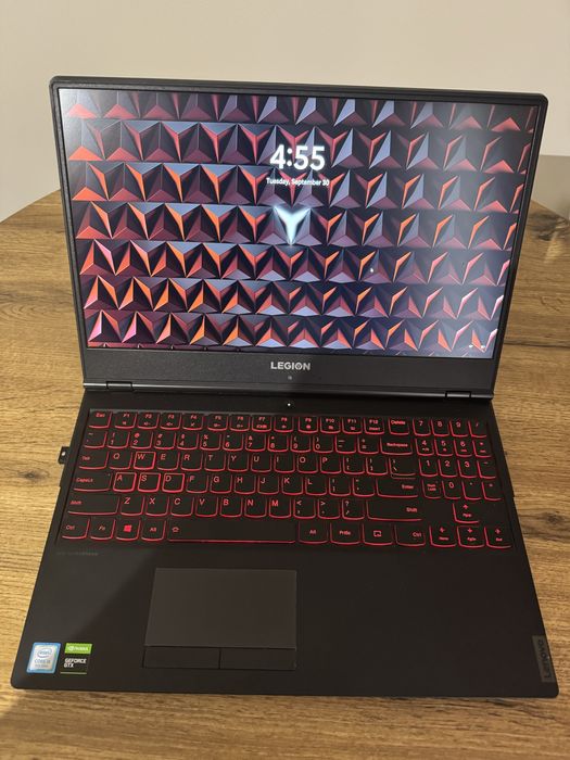 Laptop Gaming Lenovo Legion Y7000 – i5 sau SCHIMB!