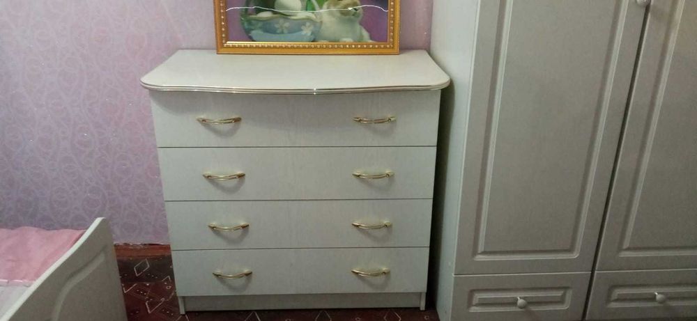 Спальный гарнитур б/у