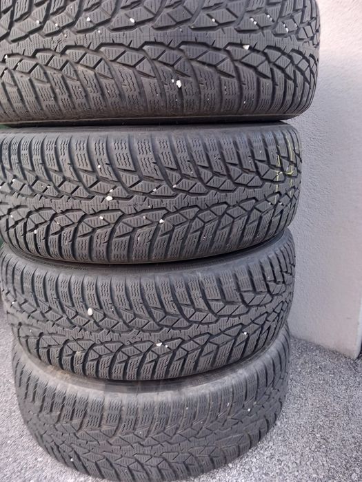 215 65 16 4bucăți cauciucuri de iarnă cu jantă