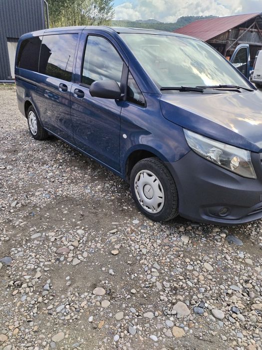 Mercedes vito tourer  s au schimb cu autorulota