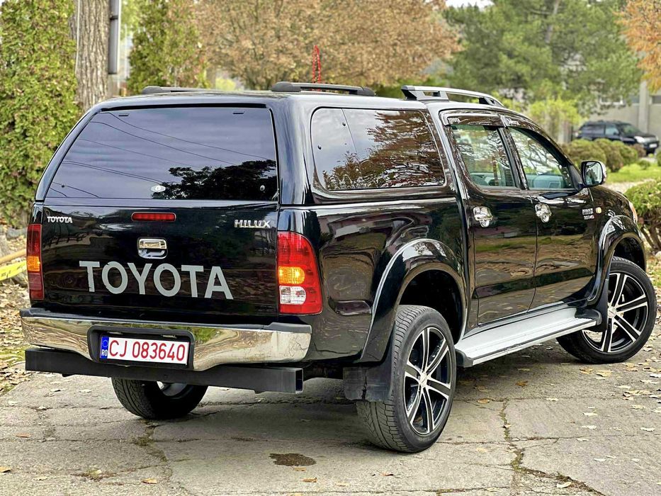 - IMPECABILA Toyota Hilux INVINCIBLE 3.0Tdi 170cp Import ITALIA