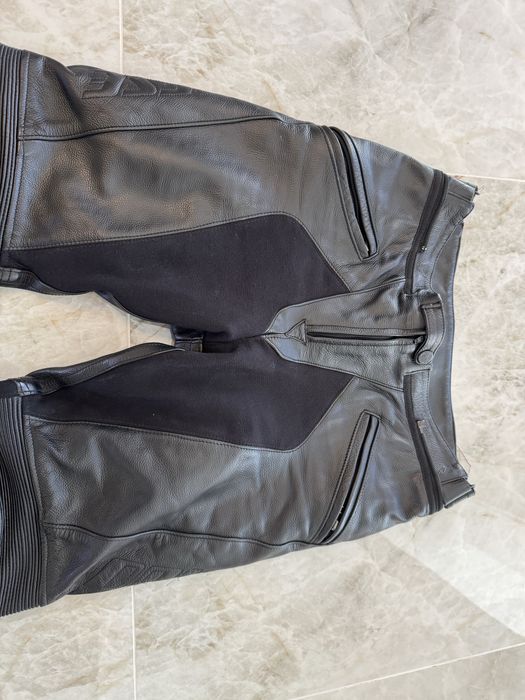 Pantaloni moto piele Dainese , marimea 44