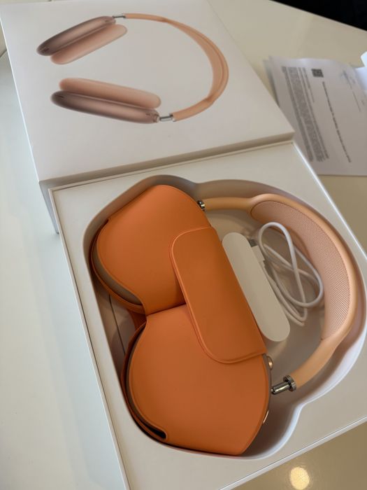 Air pods MAX -orange