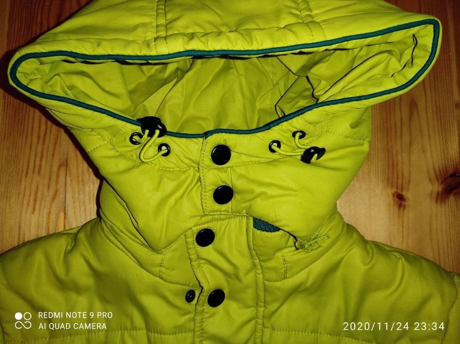 Куртка «Artega» осень-зима.Б/У. Размер 140(9-10лет)с капюшоном.