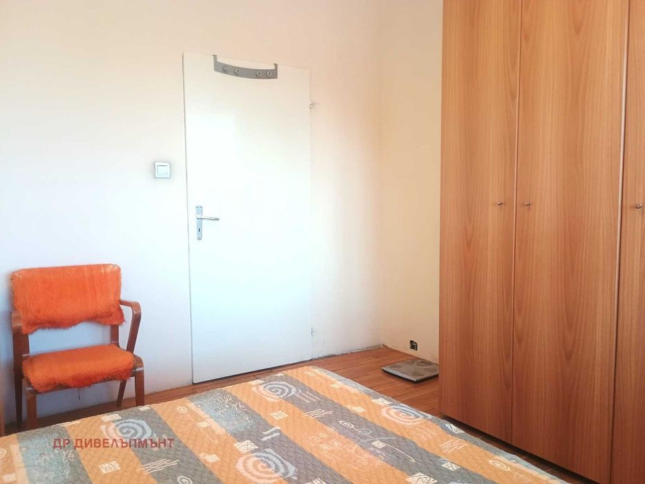 Дава се под наем Тристаен апартамент в София, Люлин 5 - 103 кв.м за 612 € - Снимка #12