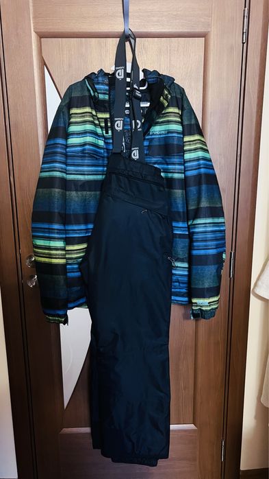 Vand costum de ski / snowboard Fundango