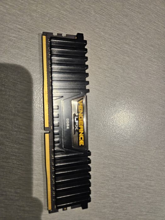 DDR4 8 GB Vengeance