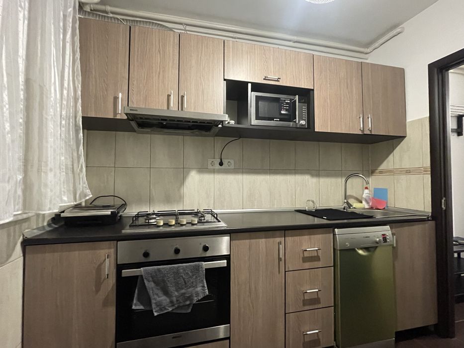 Inchiriez apartament 2 camere Favorit