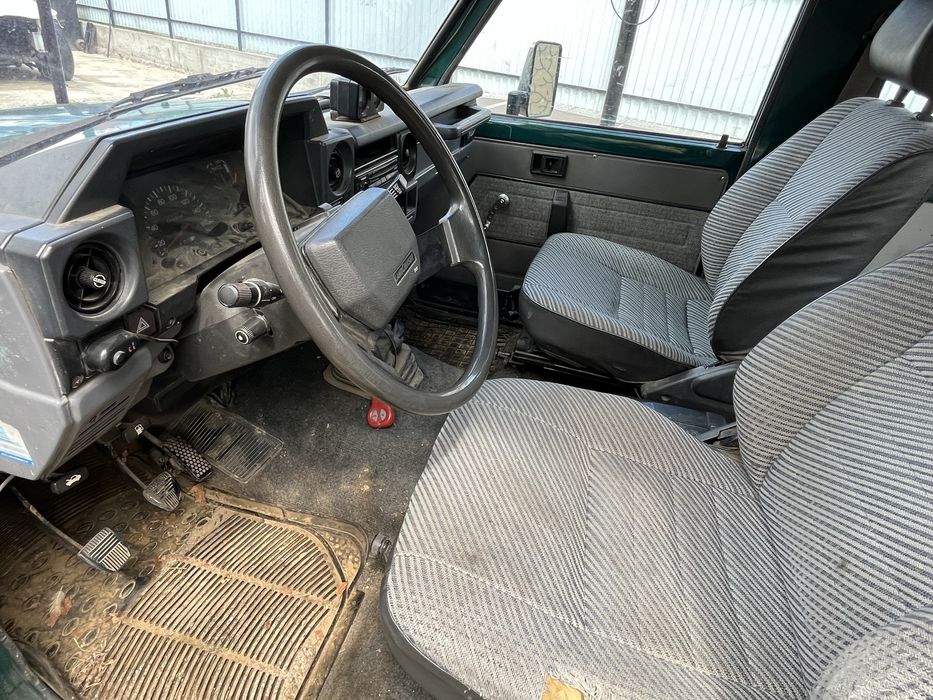 Totota Land Cruiser LJ70 fara motor