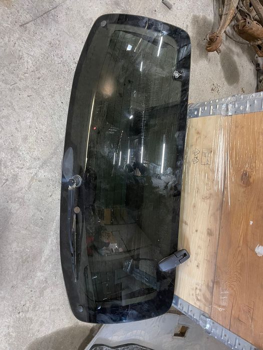 Крышка Багажника Стекло Мазда Трибут