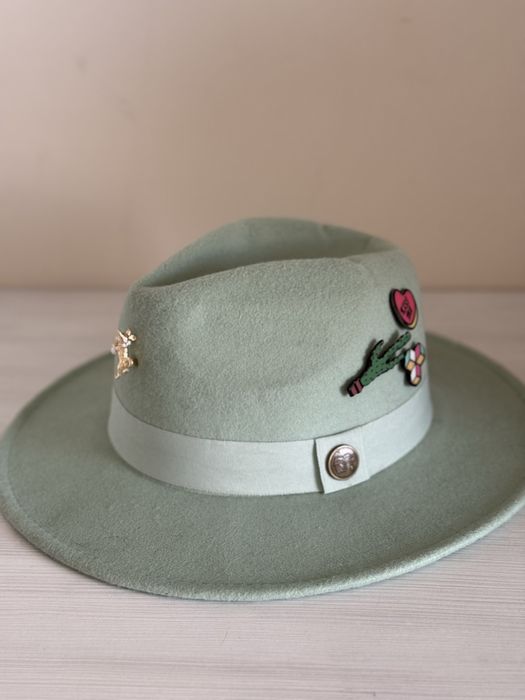 Шапки по 20 лв