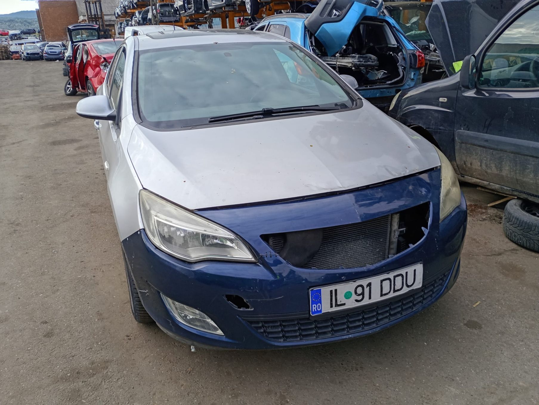 Dezmembrez Opel Astra J [2009 - 2012] 1.7 cdti A17DTJ