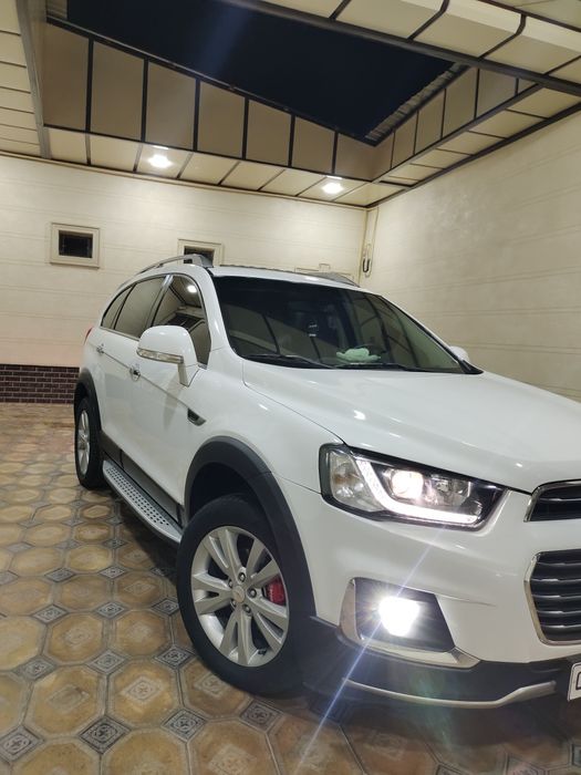 Captiva 3/4 qilingan xujjatdayam Avtomat rangi Oq benzinda