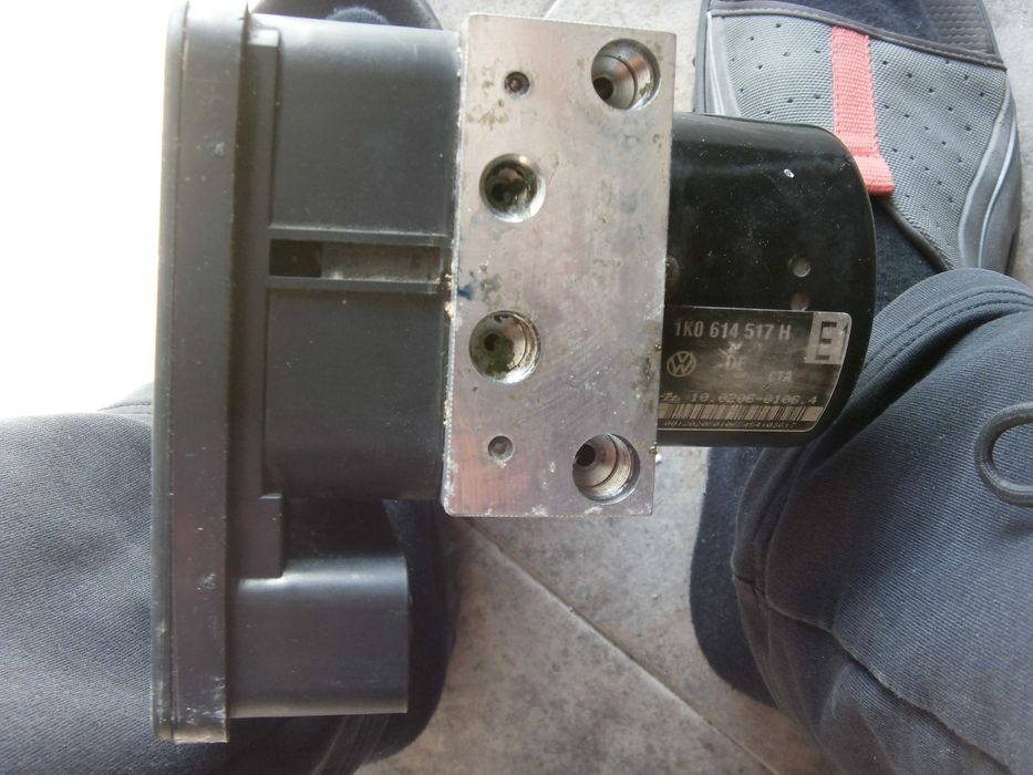 VW Голф 5  на части